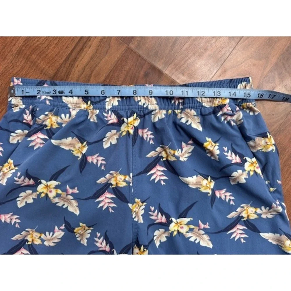 Fair Harbor Swim Trunks Mens LRG Floral Hawaiian Lined Pockets Beach Pool Shorts